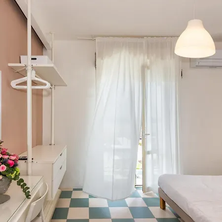 Hotel Happy 3*