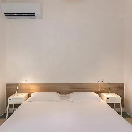 Hotel Happy